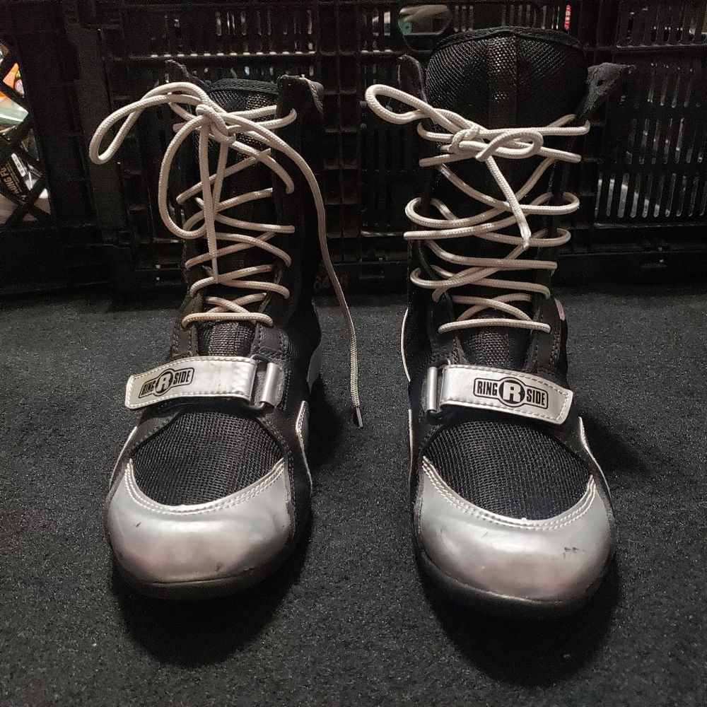 Apex size 6 ring side